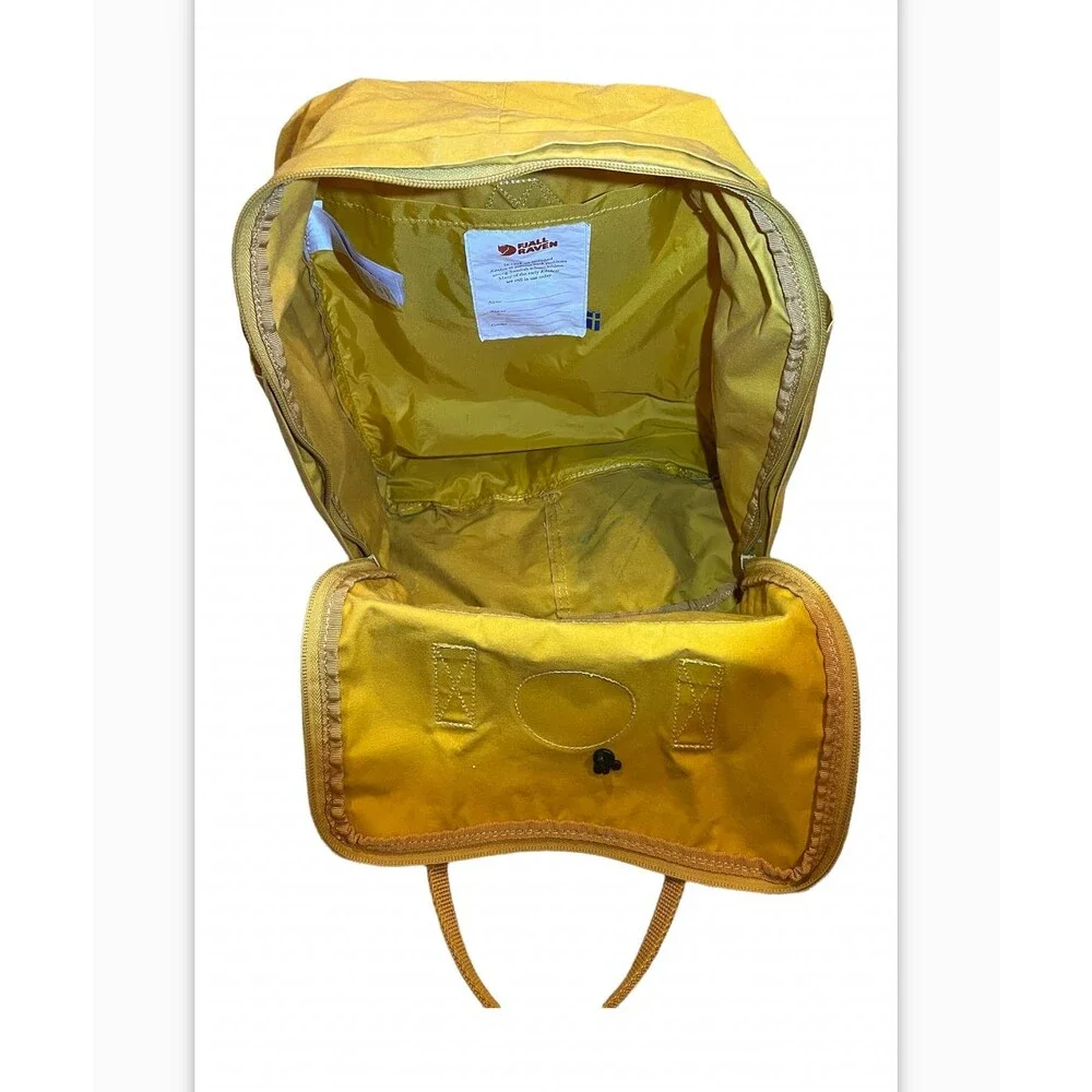 Classic Warm Yellow Fjallraven Kanken